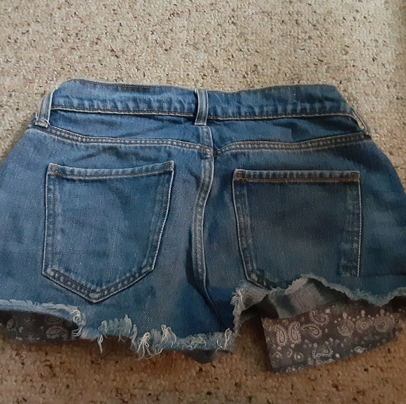 Shorts - Picture 2 of 2